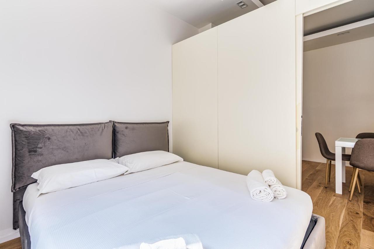 Basiliche Apartment Милано Екстериор снимка